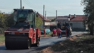 СЪС СРЕДСТВА ОТПУСНАТИ ОТ ДЪРЖАВАТА  СЕ РЕМОНТИРАТ   И РЕХАБИЛИТИРАТ  УЛИЦИ   В ОБЩИНА БОРОВАН